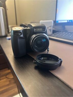 Kodak EasyShare 10X Digital Zoom Camera DX7590 5.0MP